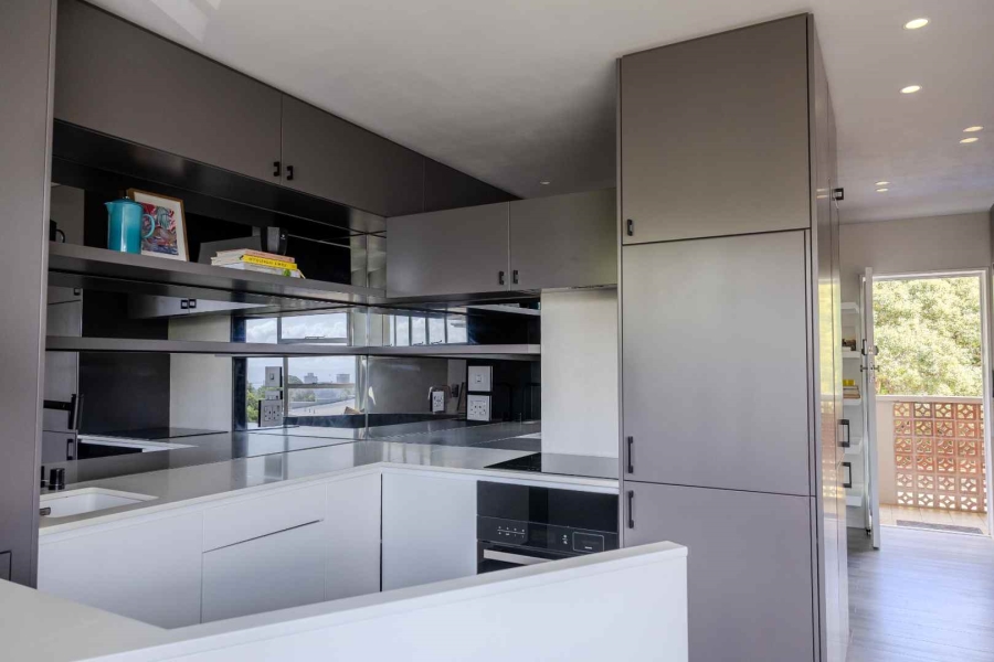 1 Bedroom Property for Sale in Tamboerskloof Western Cape